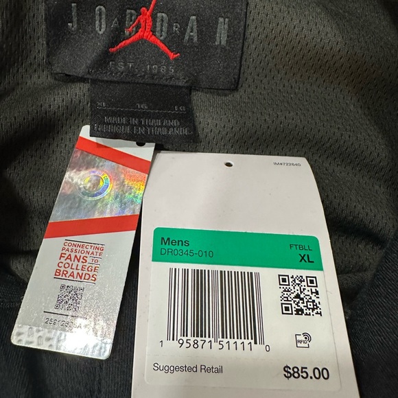 UCLA Bruins Men’s Jordan 1/4 Zip Pullover Retails For $85 - Picture 7 of 13